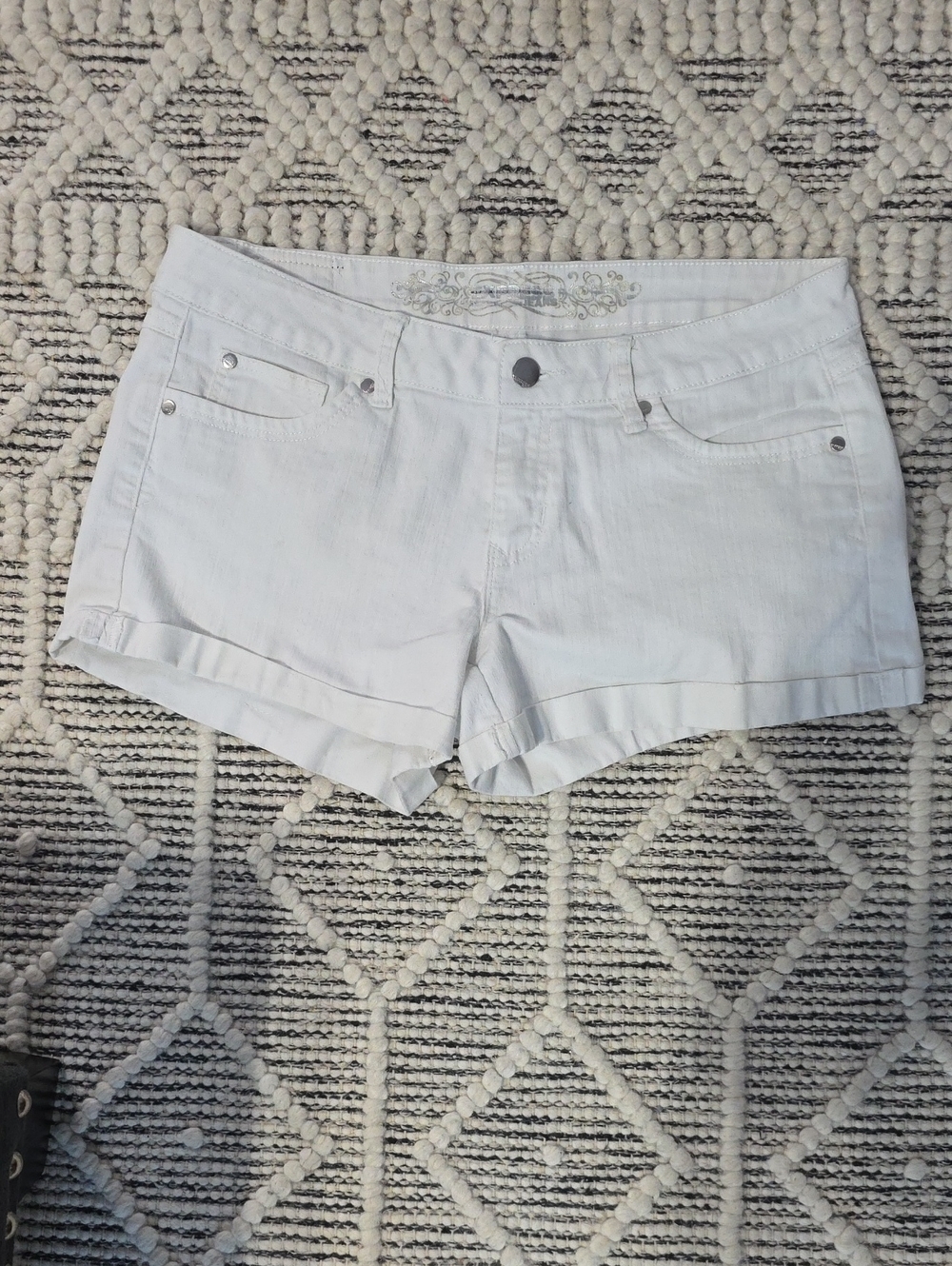 Express White Rolled-Hem Denim Shorts